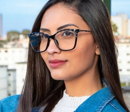 Óculos feminino retrô  geek